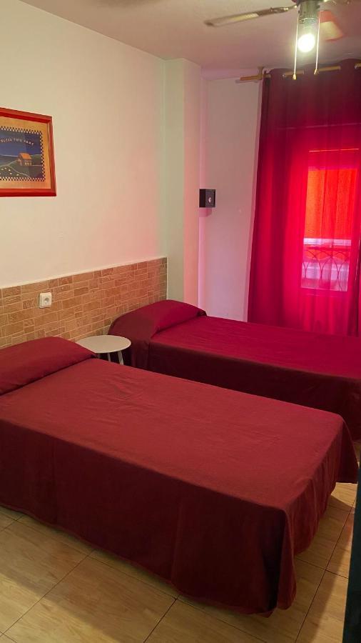 Pensión Rosa Benidorm Exterior foto